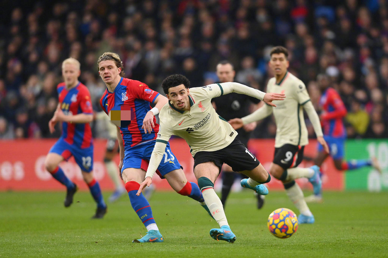 迪尤斯伯里-霍尔：如果我们能夺冠，球员和教练组都值得称赞.