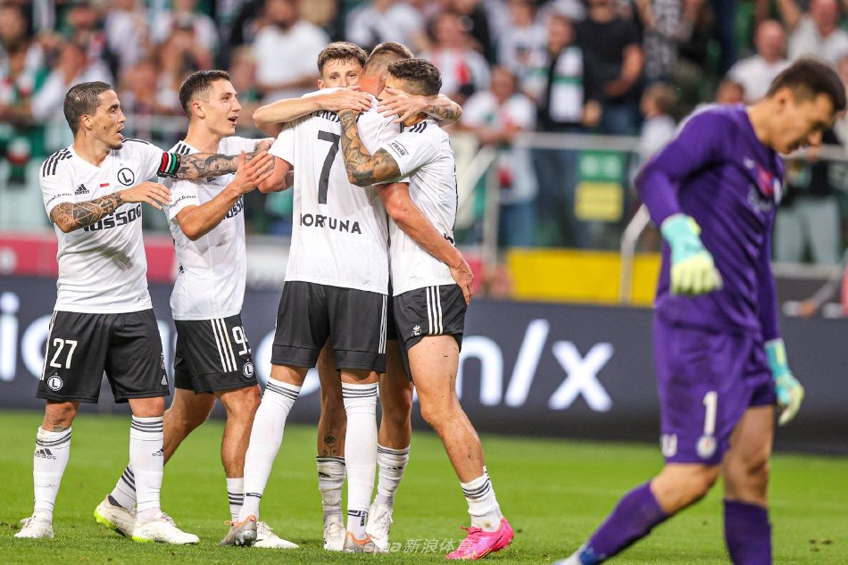 发白热化 发白热化