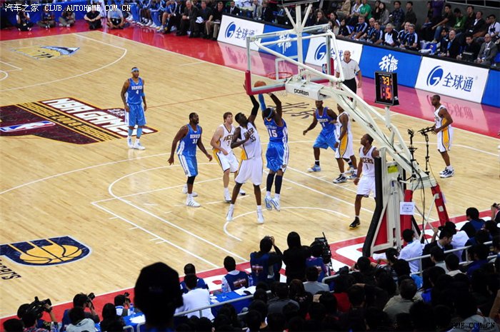 发白热化 发白热化