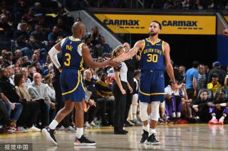 与后卫线配 与后卫线配